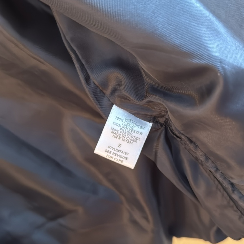 Charlotte Russe Women’s Black Puffer Vest small - Picture 4 of 6